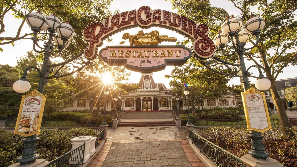 Cover image for the article named 'Plaza Gardens Restaurant'